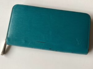 横浜市：LOUIS VUITTON：ジッピーウォレット エピレザー／補修